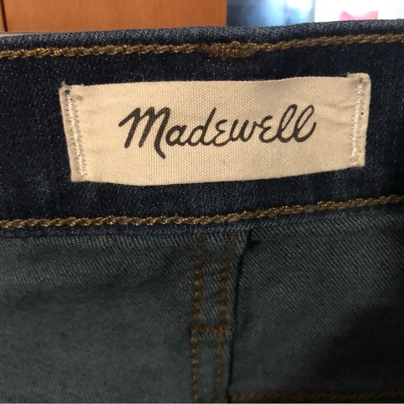 Like New Madewell 10’ Hi Rise Skinny Jeans - Picture 7 of 7